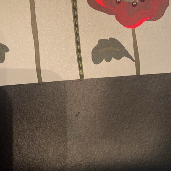 Kate Spade Red Floral Black and White Tote that comes with matching wallet - Picture 8 of 12